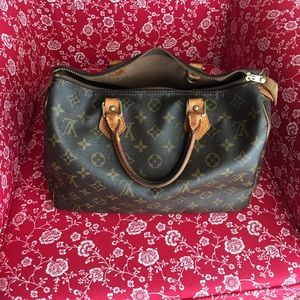 Louis Vuitton Speedy 30
